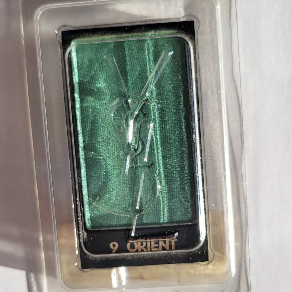 YSL High Impact Color Eyeshadow -#9-Orient